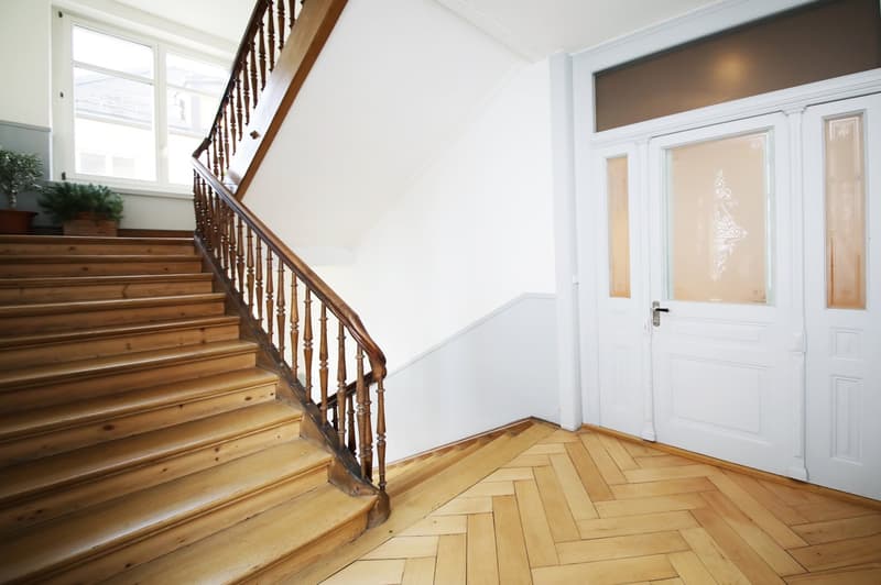 Stilvoll renovierte 5.5-Zimmer-Altbauwohnung mit eigener und Dachterrasse (12)