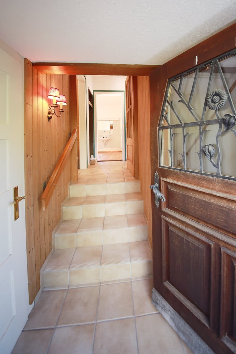 Charmantes 5 1/2-Zimmer-Einfamilienhaus mit idyllischem Garten von 650 m2 (6)