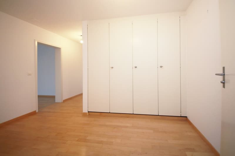 Renovierte 3.5-Zimmerwohnung mit Balkon an ruhiger Lage, mit Blick ins Grüne (7)
