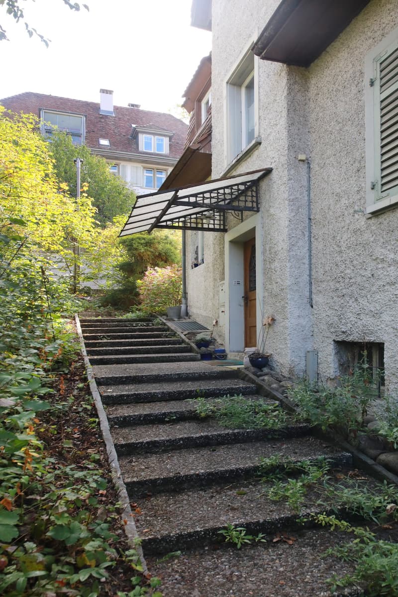 Top renovierte 3.5 Zimmer-Wohnung mit 2 Balkonen, 1. OG mit Gartensitzplatz (4)