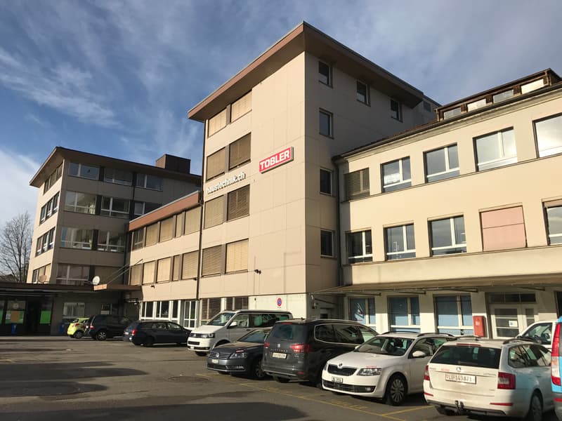 Spazio di magazzino 180 m2 per uso intermedio fino al 2026 (2)