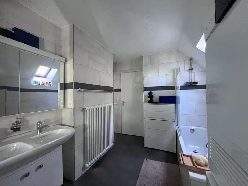 1st floor bathroom_1