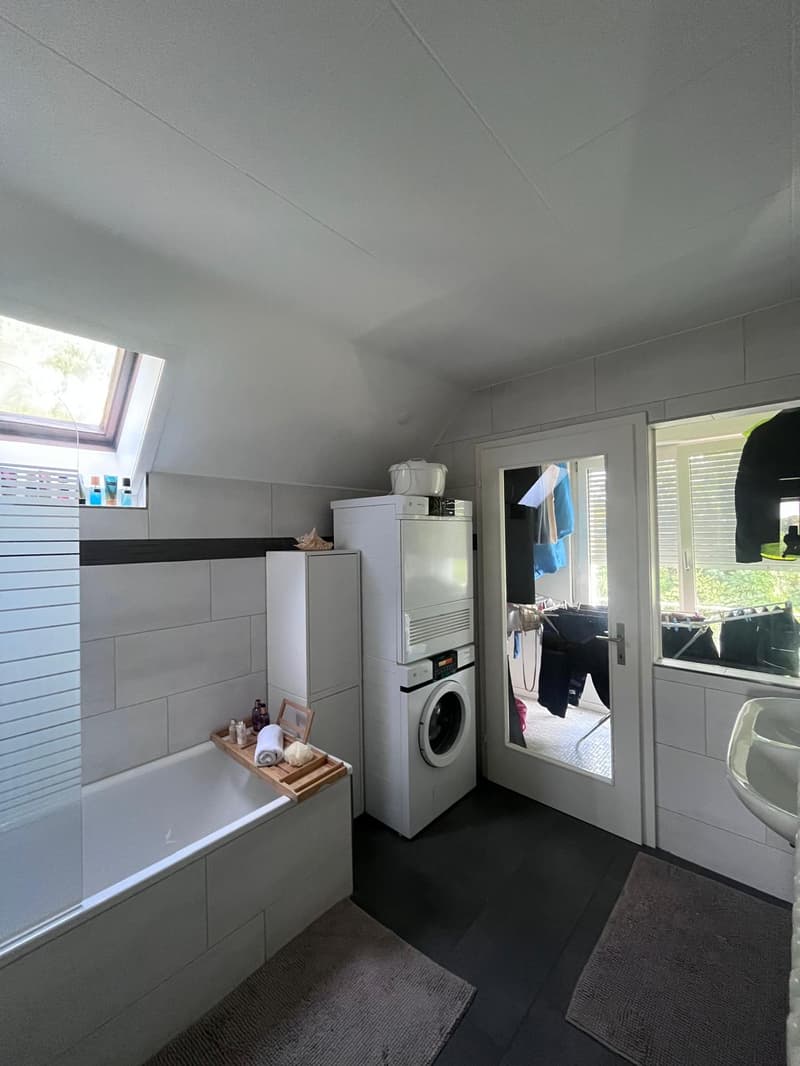 1st floor bathroom_2