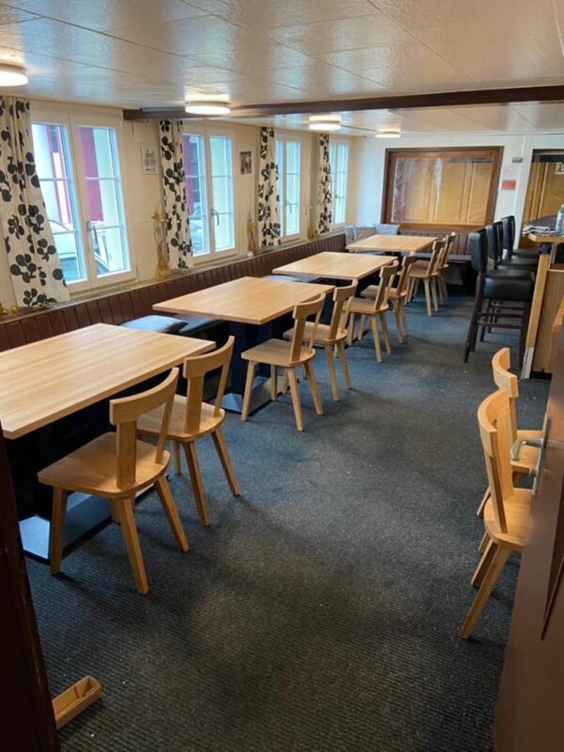 À vendre maison d'habitation entièrement louée avec restaurant au centre de Herisau ! (4)