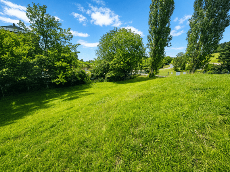 Zu verkaufen bei Kirchberg, Hof 4 / 670 m2 Bauland à Fr. 685.- (1)
