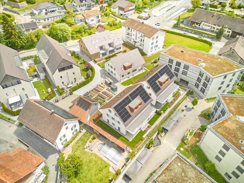 Casa a schiera 6 1/2 locali con terreno utilizzabile (10)