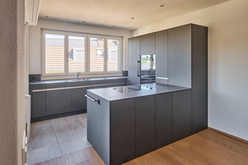 3.5-Zimmer-Dachwohnung mit geräumigem Estrich (6)