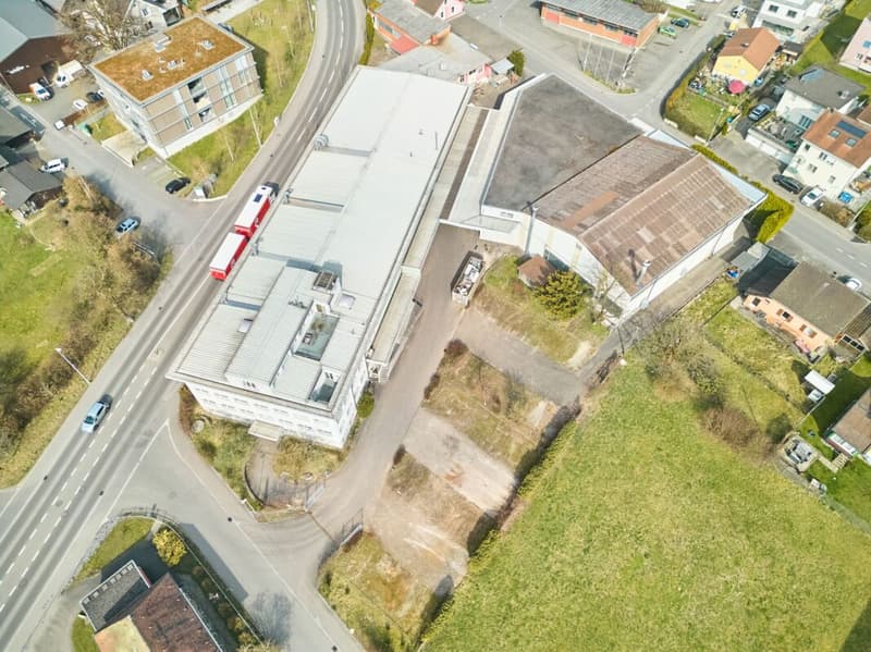 Gewerbe- und Lagergebäude GB8 (12)
