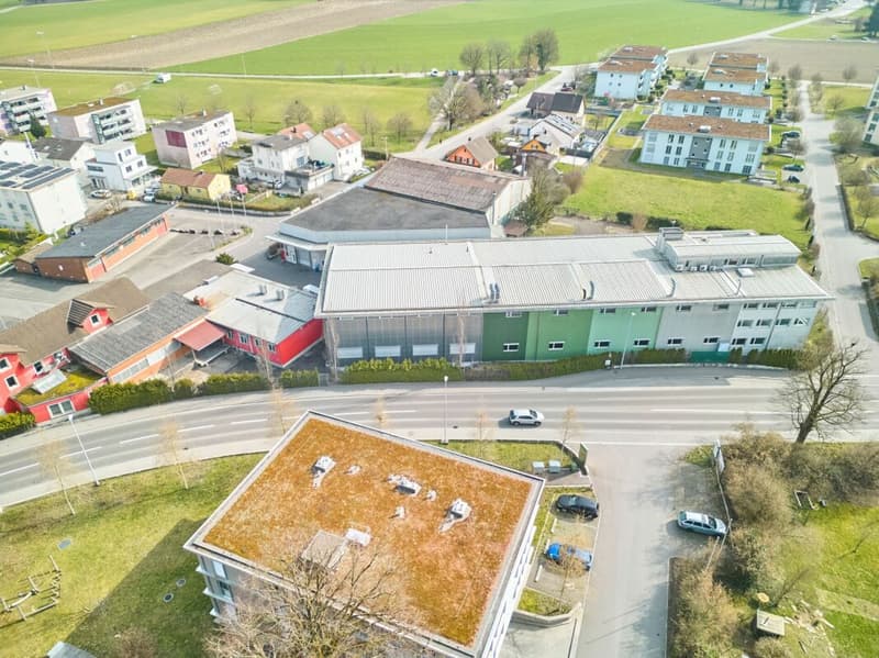 Gewerbe- und Lagergebäude GB9 (9)
