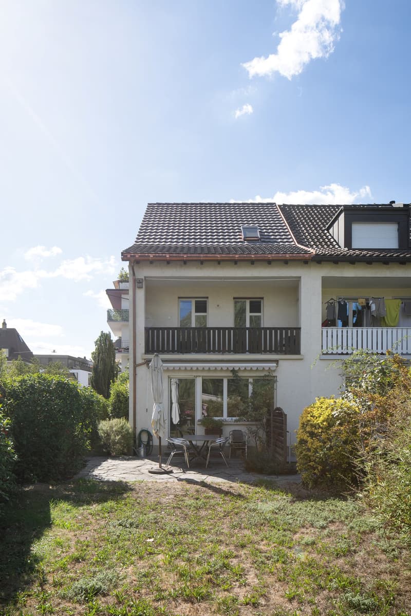 6-Zimmer-Einfamilienhaus mit grossem Garten im Neubadquartier (3)