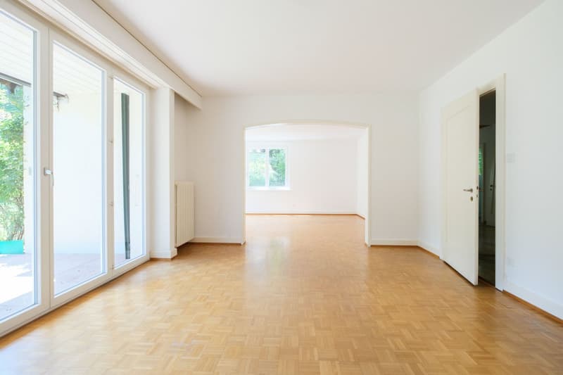 Viel Platz auf Zeit - 7.5-Zimmer-Haus mit grossem Garten in Bottmingen (5)