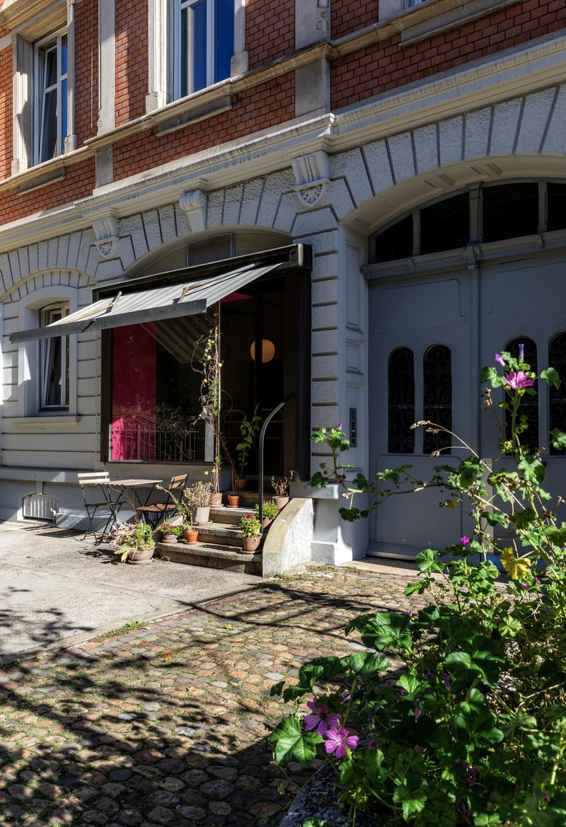 Charaktervolles Stadthaus mit drei Wohnungen und Gewerbeflächen (3)