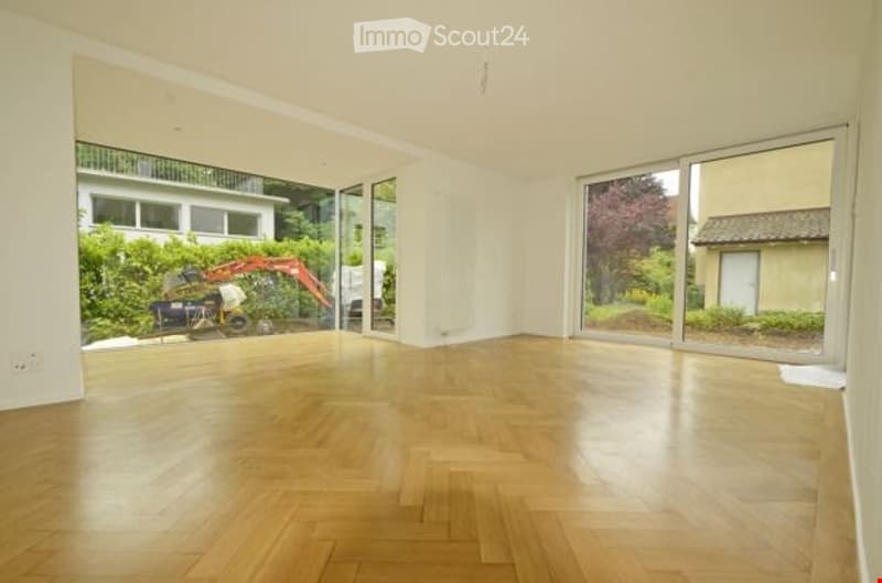 freistehendes, modernes Einfamilienhaus in Bern (2)