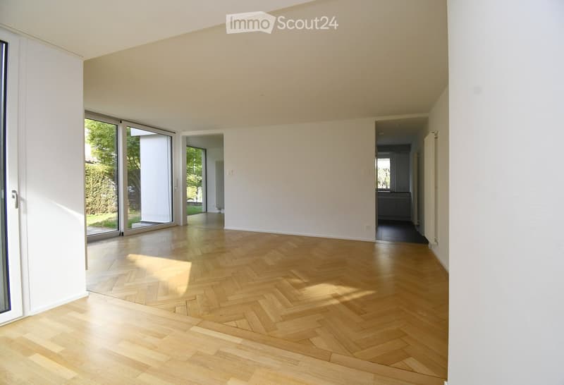 freistehendes, modernes Einfamilienhaus in Bern (2)
