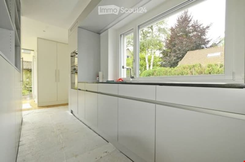 freistehendes, modernes Einfamilienhaus in Bern (5)