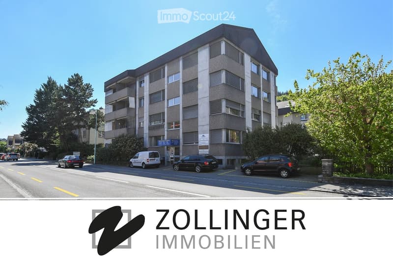 Liegenschaft Aussenansicht mit Banner