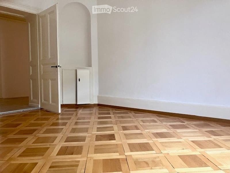 Zimmer zu Wohnzimmer