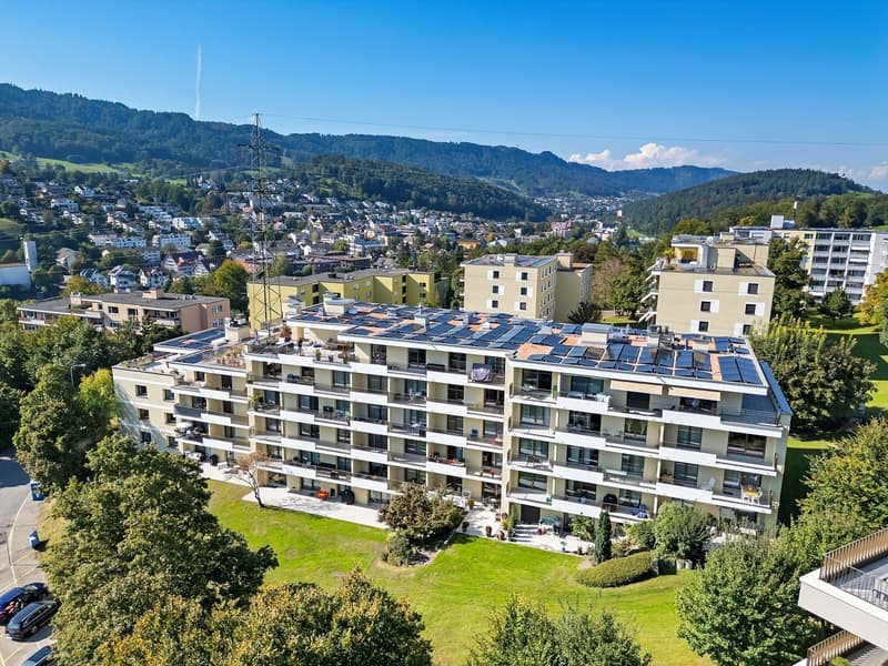 3.5-Zimmerwohnung mit sonnigem Balkon und Blick ins Grüne (1)