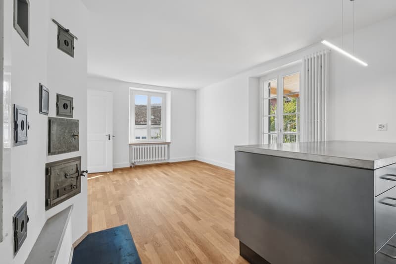 stillvoll sanierte 5.5-Zimmer-Wohnung (12)