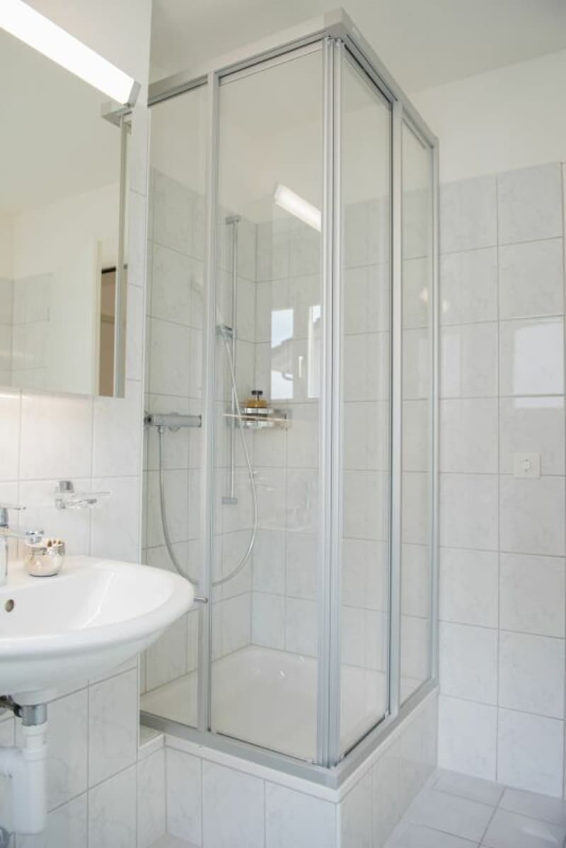 Spacious, Bright on the Ground Floor (8)