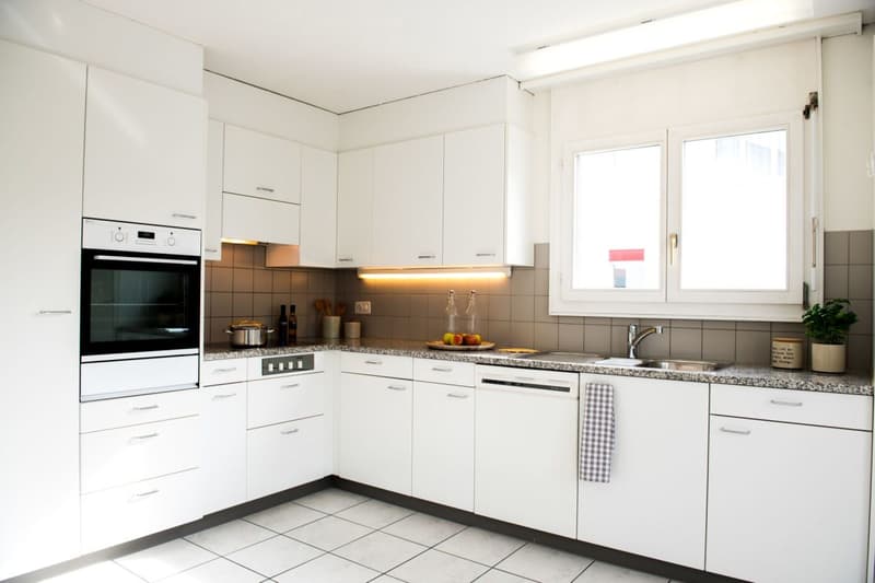 Spacious, Bright on the Ground Floor (2)