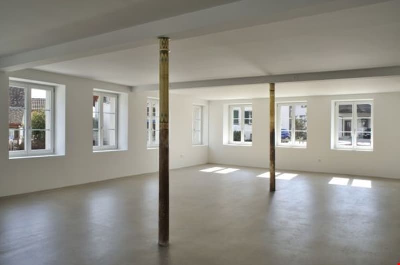 Studio / Spazio commerciale/uffici in posizione centrale (2)