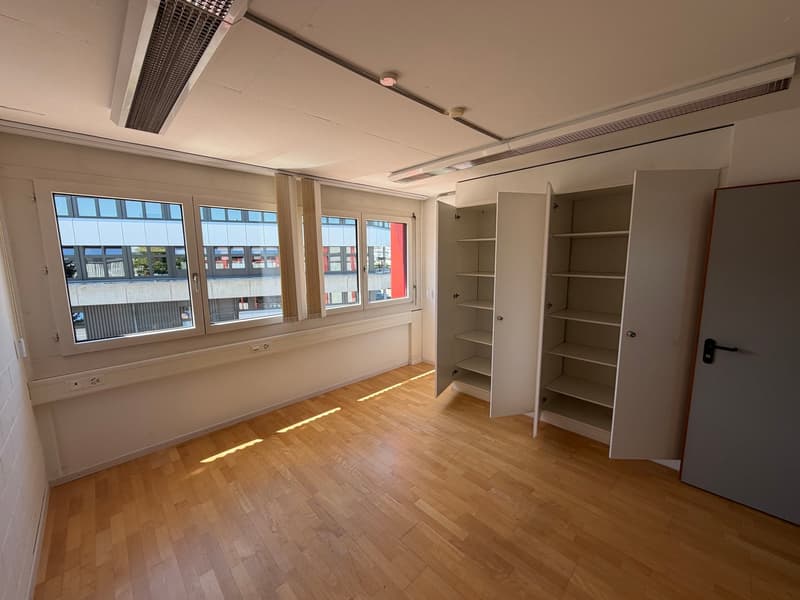 Attraktive Bürofläche in Dielsdorf (6)