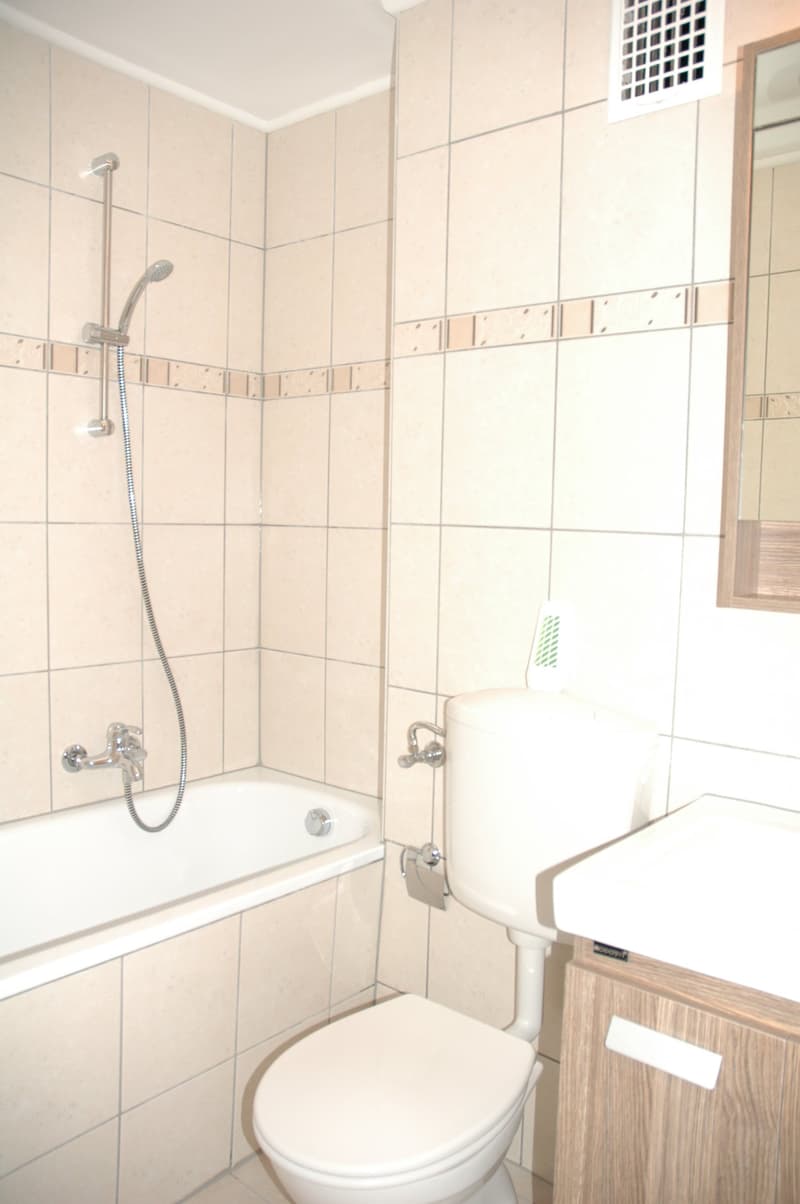 Appartamento moderno di 2 camere in posizione centrale con balcone (4)