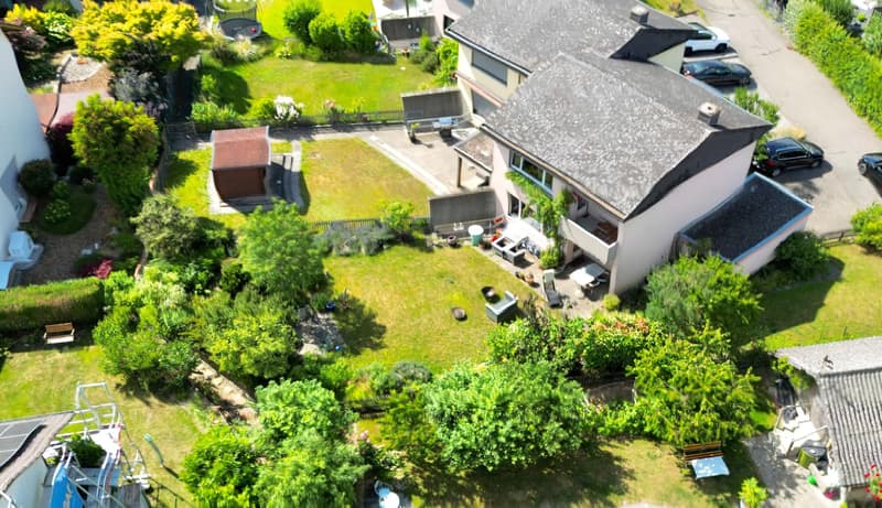 Maison unifamiliale d'angle 4,5 pièces dans un endroit calme avec grand jardin (1)