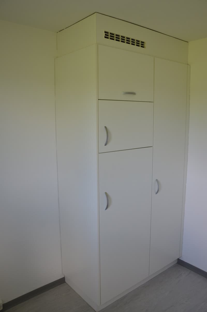 geräumige Küche (Musterbild)