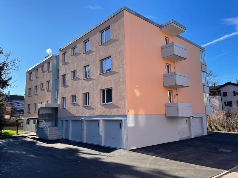 renovierte 3-Zimmer-Wohnung mit grossem sonnigem Balkon (2)