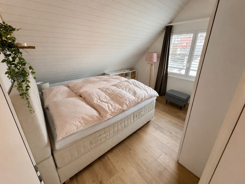 Maisonette-Wohnung im Herzen von Volketswil - Grosszügig. Charmant. Besonders. (7)