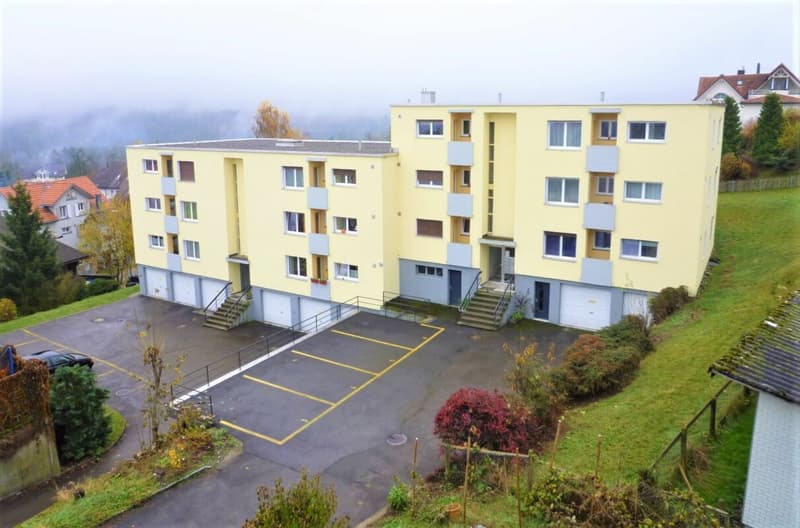 Familienwohnung nähe Schulhaus mit grossen Zimmer und Balkon (1)