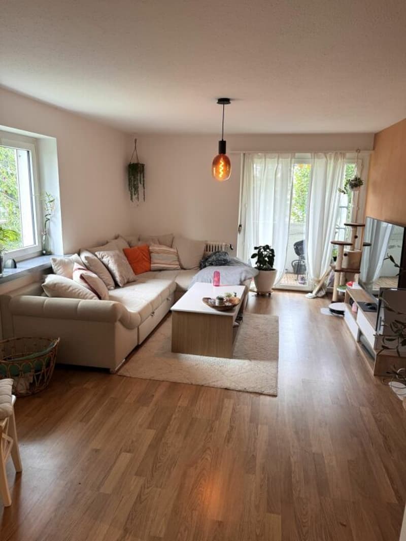 Familienwohnung nähe Schulhaus mit grossen Zimmer und Balkon (4)