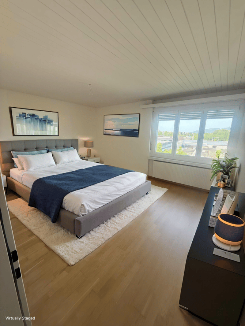 Appartement mansardé lumineux avec deux balcons (2)