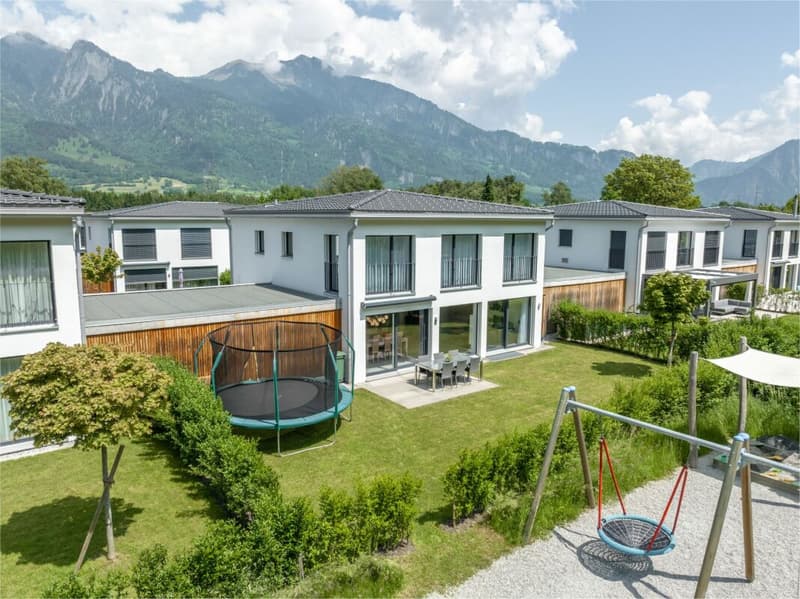 Dream home for your family! (1)