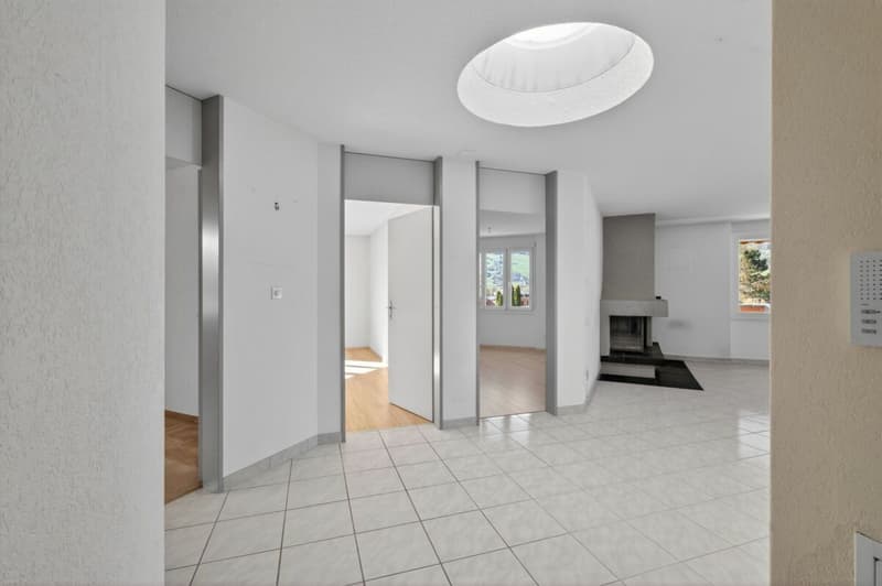 Great potential, bright rooms and two terraces (3)