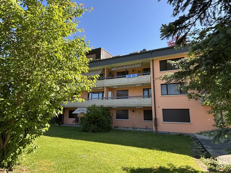 Appartamento di 4 1/2 locali appena ristrutturato a Romanshorn (1)