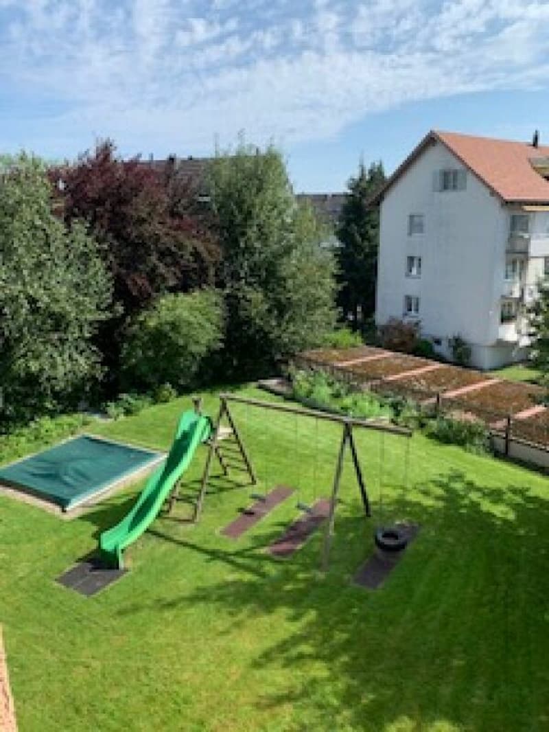 Familienfreundliche Wohnung (123m2) an ruhiger sonniger Lage (5)