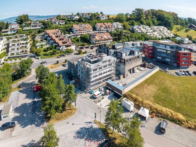 Lichtdurchflutete Gewerbefläche im 1. OG - Innenausbau durch Mieter (4)