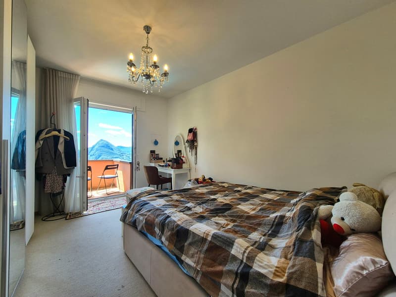 La Dolce Vita a Lugano: Elegante Residenza con Piscina a Cureggia (7)