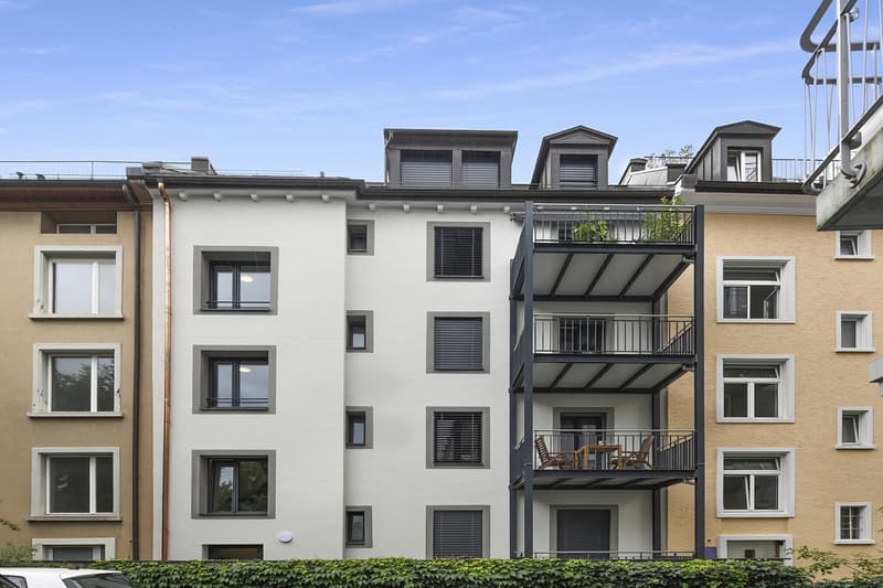 Living where Zurich comes alive: stylish 1.5-room apartment in Wiedikon (2)