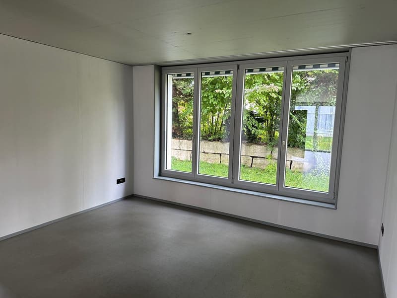 Helle 5.5-Zimmer-Wohnung mit Gartensitzplatz an ruhiger Lage (8)