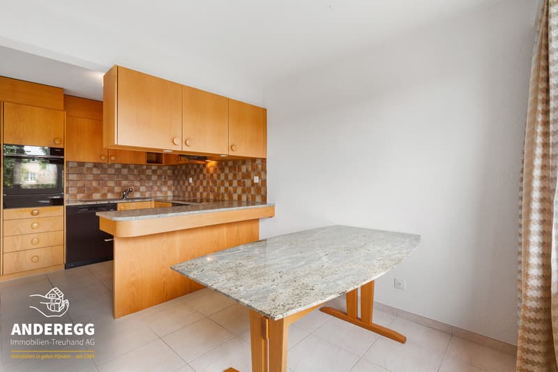 4.5-Zi.-Wohnung im OG mit vielseitigem Mehrzweckraum im DG und Garage (5)