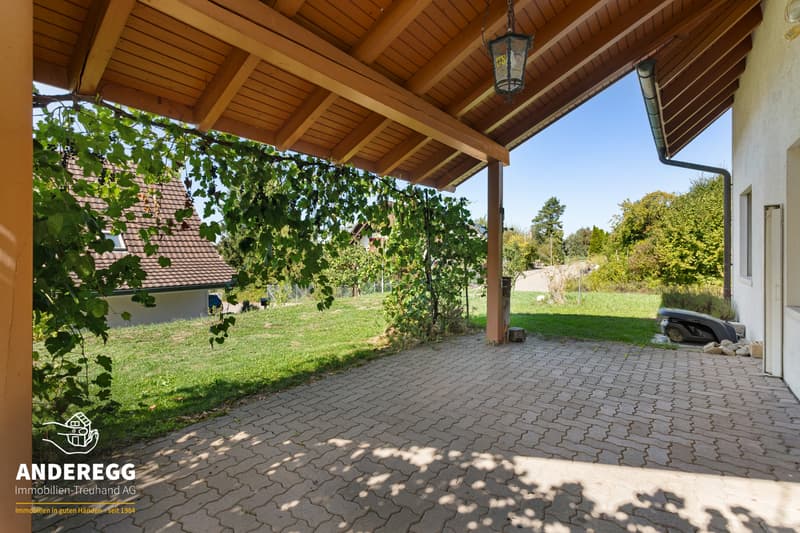 Freistehendes 5.5-Zi.-Einfamilienhaus auf 832 m2 Grundstück (4)