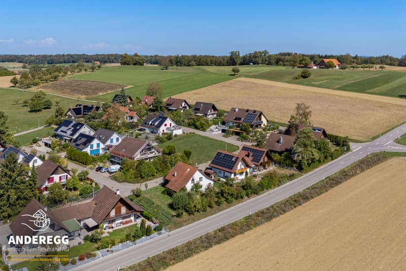 Freistehendes 5.5-Zi.-Einfamilienhaus auf 832 m2 Grundstück (13)