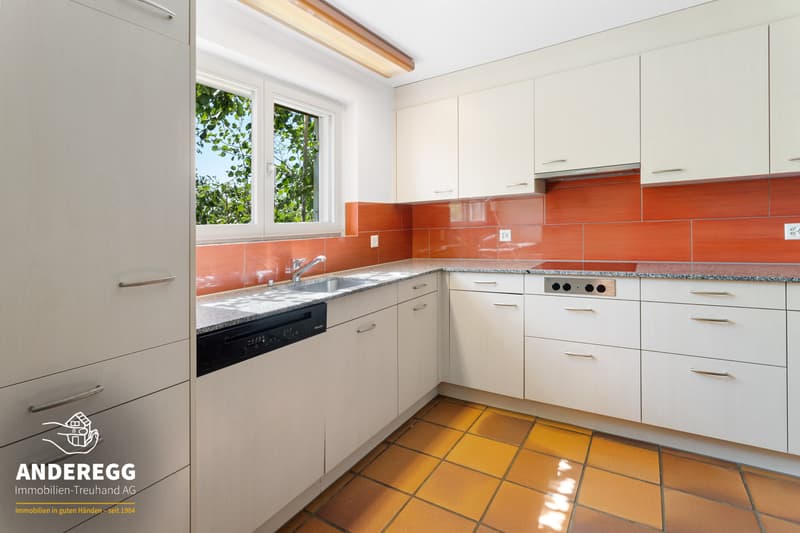 Freistehendes 5.5-Zi.-Einfamilienhaus auf 832 m2 Grundstück (8)