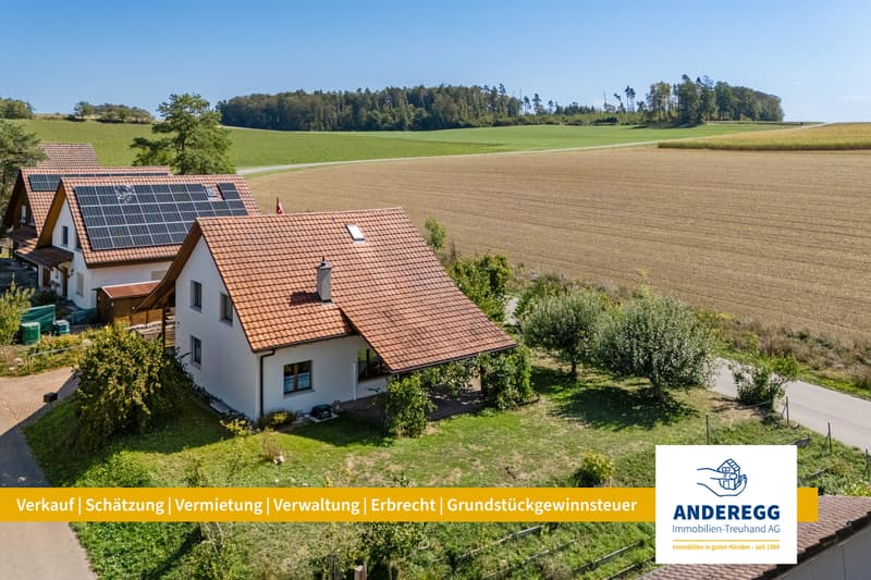 Freistehendes 5.5-Zi.-Einfamilienhaus auf 832 m2 Grundstück (1)