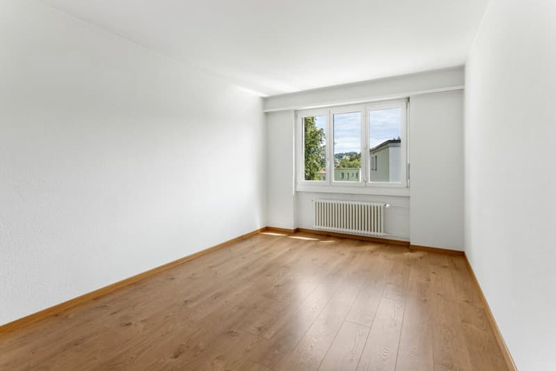Preiswerte 4.5-Zimmerwohnung - ruhig gelegen und im Grünen (10)
