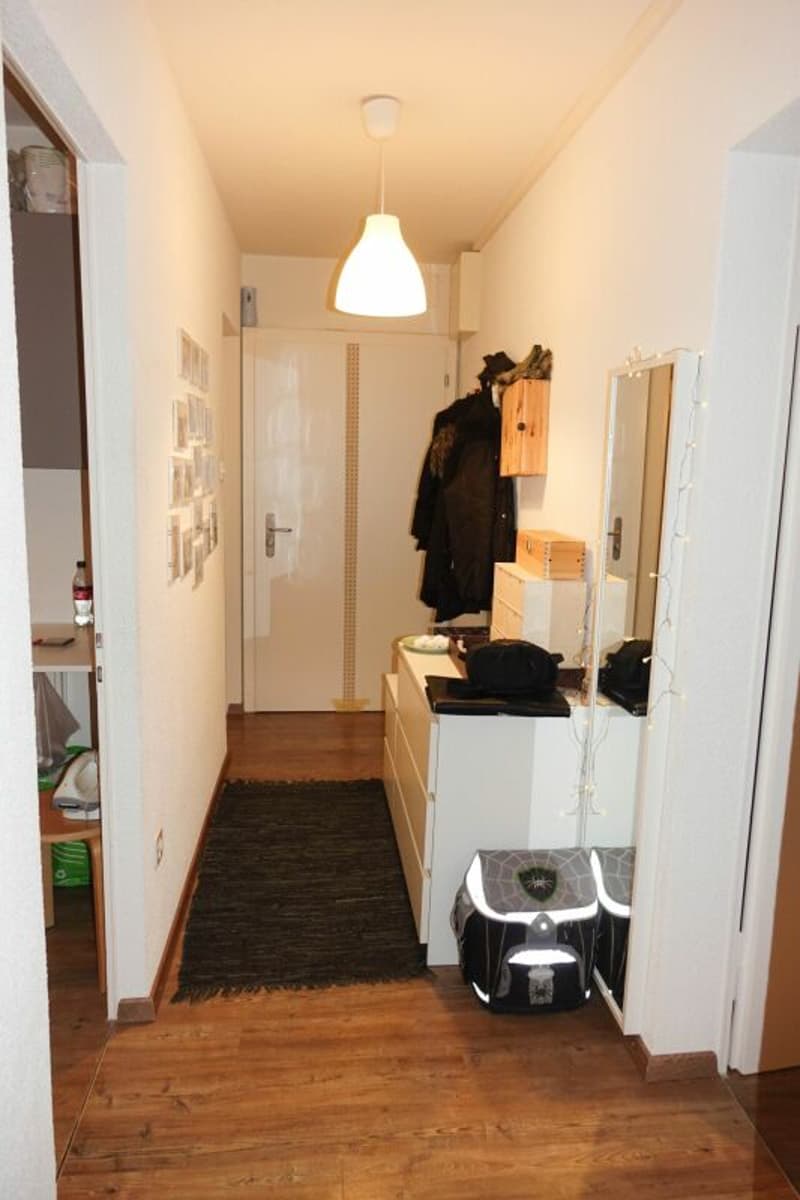 helle Wohnung mit sonnigem Balkon (4)